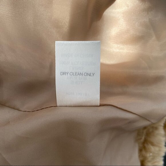 Charming Charlie faux fur vest, open front - Picture 8 of 9